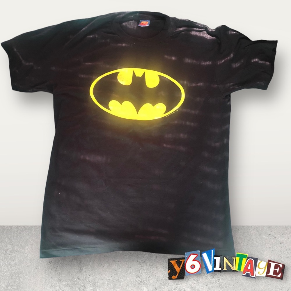 Black 1970s Vintage Batman logo Tee Shirt